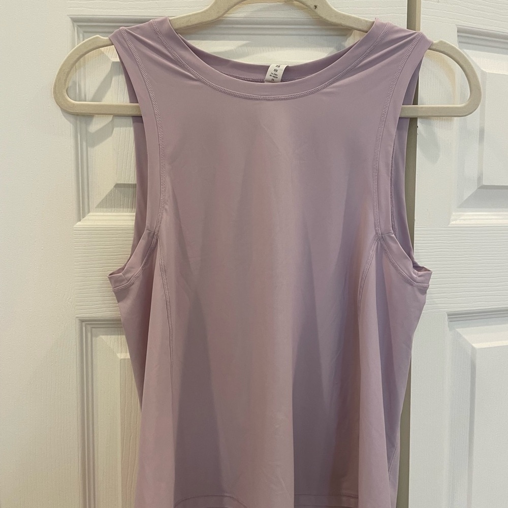Lululemon lavender top
